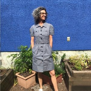 Lovely summer dress.  Tiny blue checks with belt and yes, pockets.  Worn twice.
